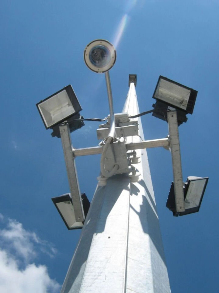 Asansörlü Direk - 20 mt - 8 Projektör