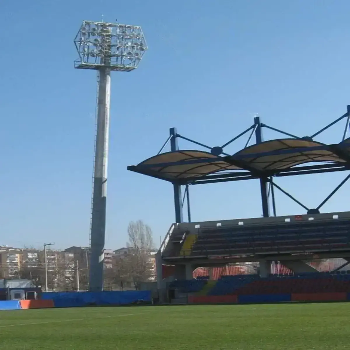 Stadyum Direği - 20 mt - 12 Projektör - PLKM