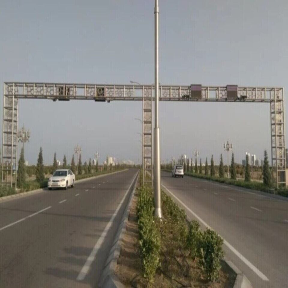 Paslanmaz Başüstü Direği