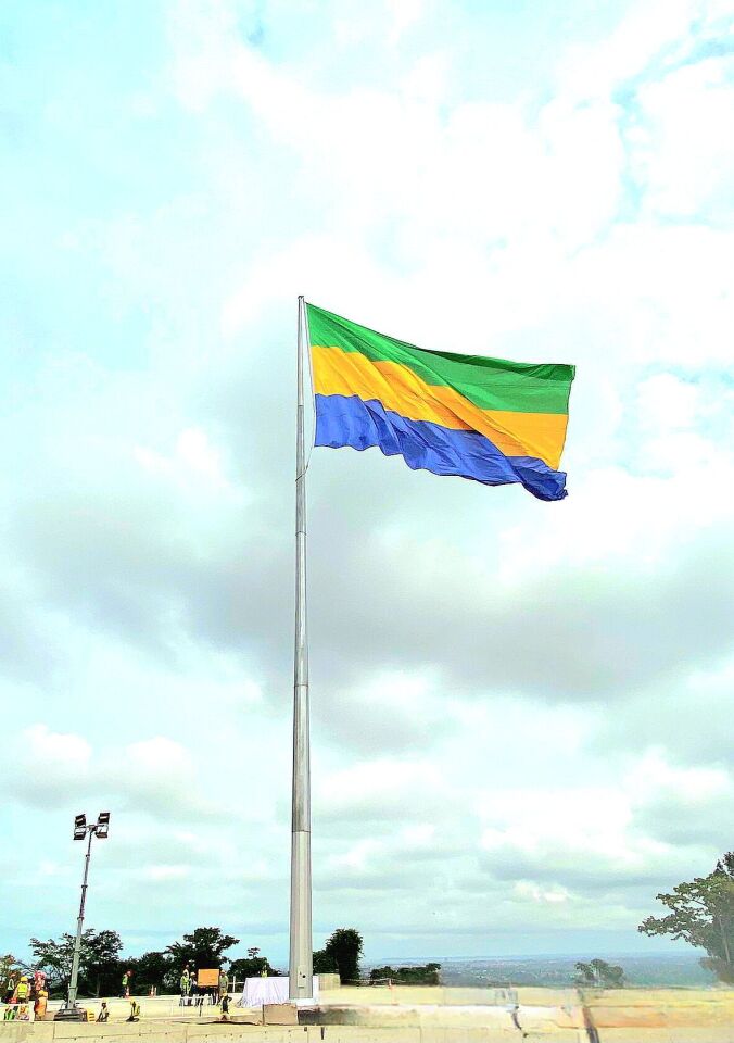 Dev Bayrak Direkleri