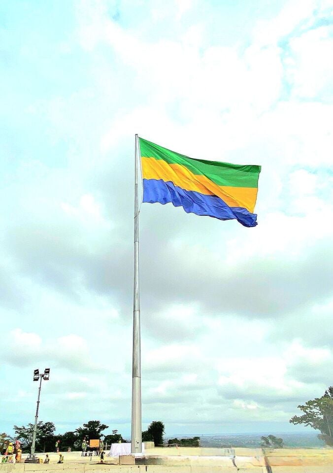 Asansörlü Bayrak Direkleri